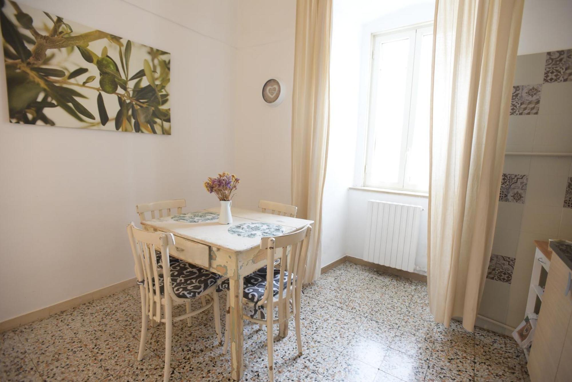 Cittadella28 Like At Home Trani Exterior photo